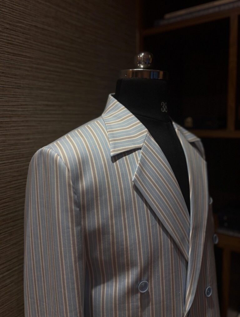 Travel Tailoring: Wrinkle-Resistant Suits That Maintain Structure